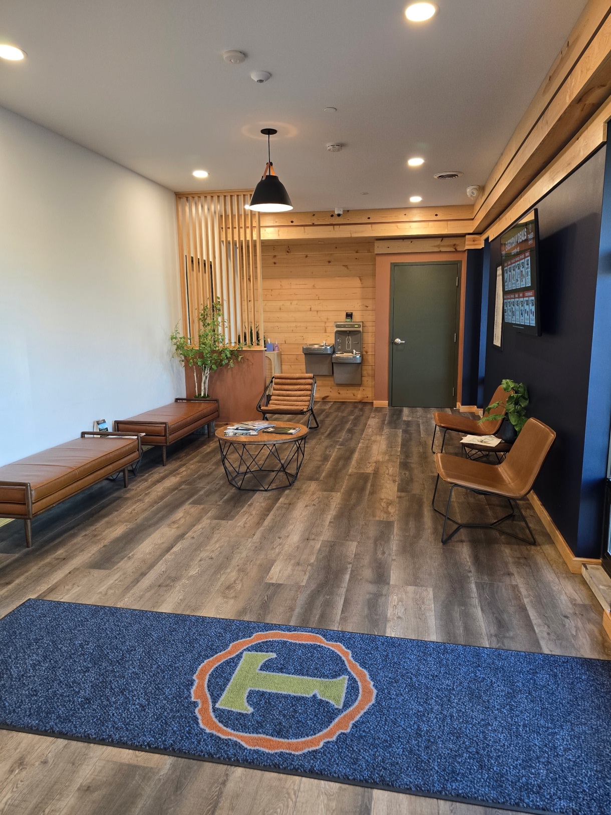 MtPleasant_Lounge1
